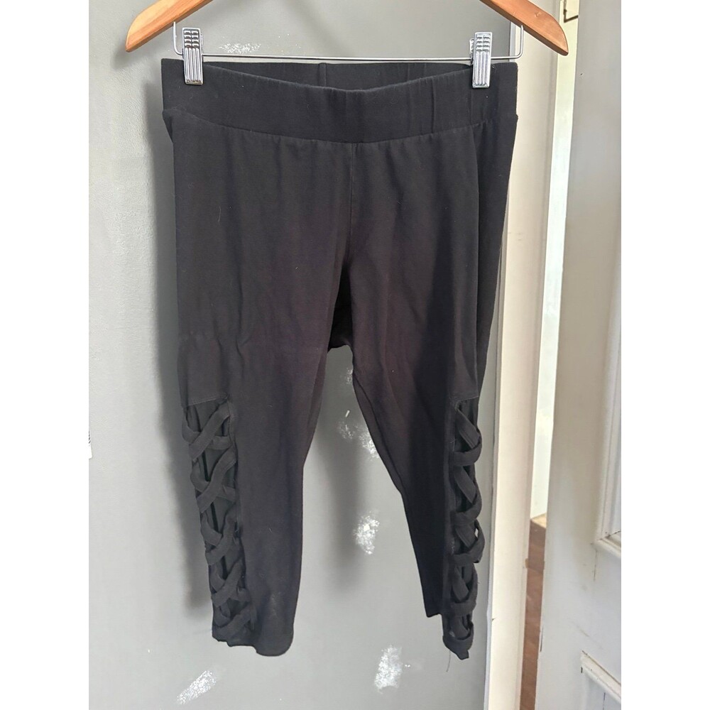 Torrid size 0 black capri leggings lace up sides